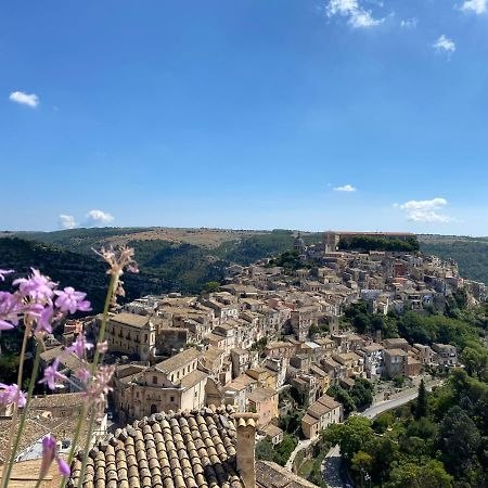 Super Giu Apartment Ragusa Exterior photo